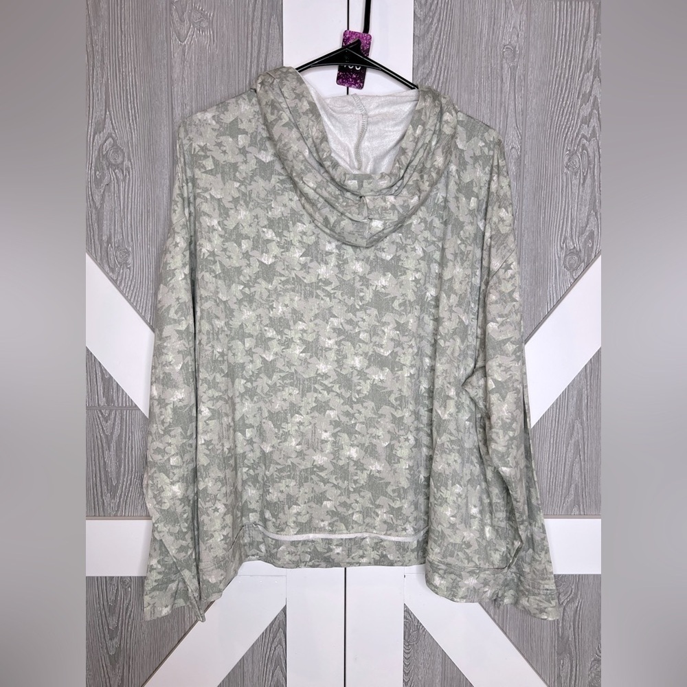 351. Skinnygirl Sammi Pullover Hoodie Sweatshirt Silver Sage Star 2X - Picture 2 of 7